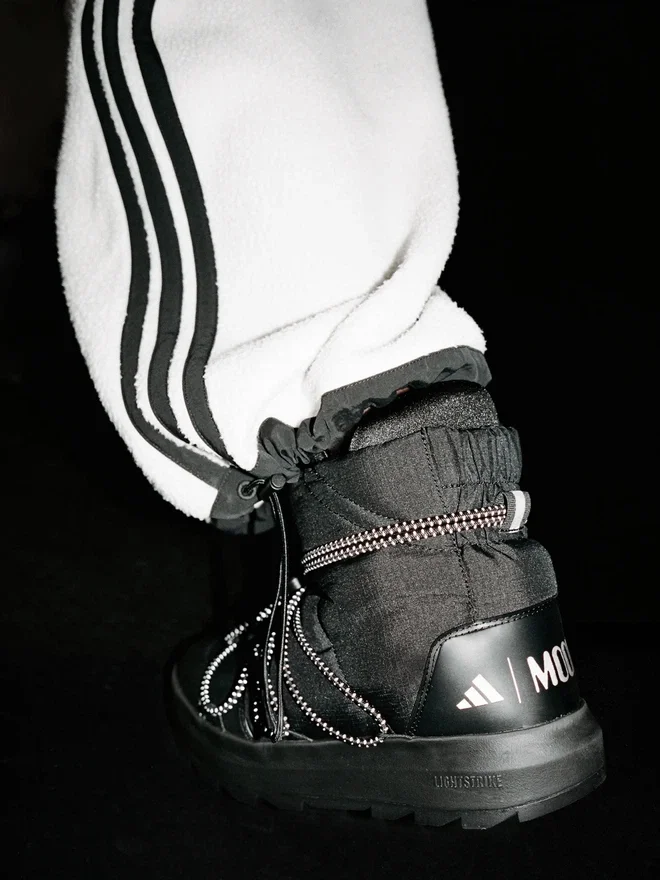 Adidas X Moon Boot Black Ace Mid-Top Sneakers Adidas X Moon Boot Black Ace Mid-Top Sneakers